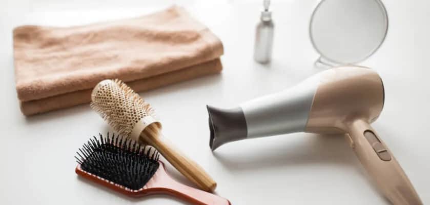 Czy istnieje suszarka do włosów bezprzewodowa? Zalety, wady i najlepsze modele